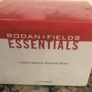 Rodan + Fields instant makeup remover wipes
